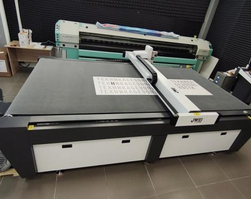 JWEI – LIST Digital-Cut CB03II-2516-RM на производственной площадке заказчика в г. Тюмень