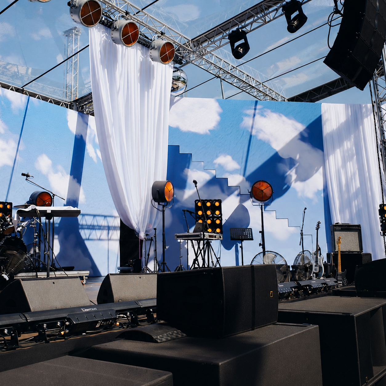 VK Fest. Премия ИРИ. День строителя.