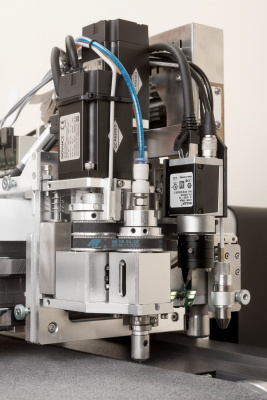 Многофункциональный цифровой режущий комплекс JWEI – LIST Digital Cut LST0Зll-0912-RM